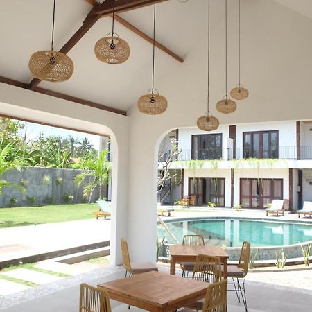 Dipenida Bali Hotel Batununggul Exterior photo